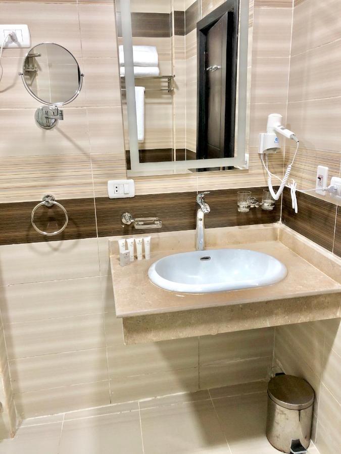 Jewel Dokki Hotel Gíza Kültér fotó